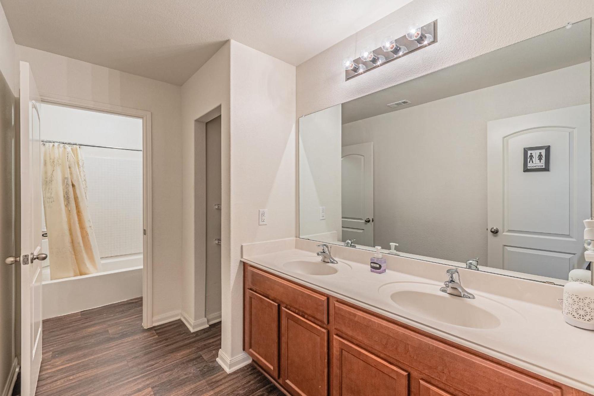 Luxury 5Br Dallas Retreat With Business Amenities - Perfect For Business Travelers, Families & Groups Exteriér fotografie